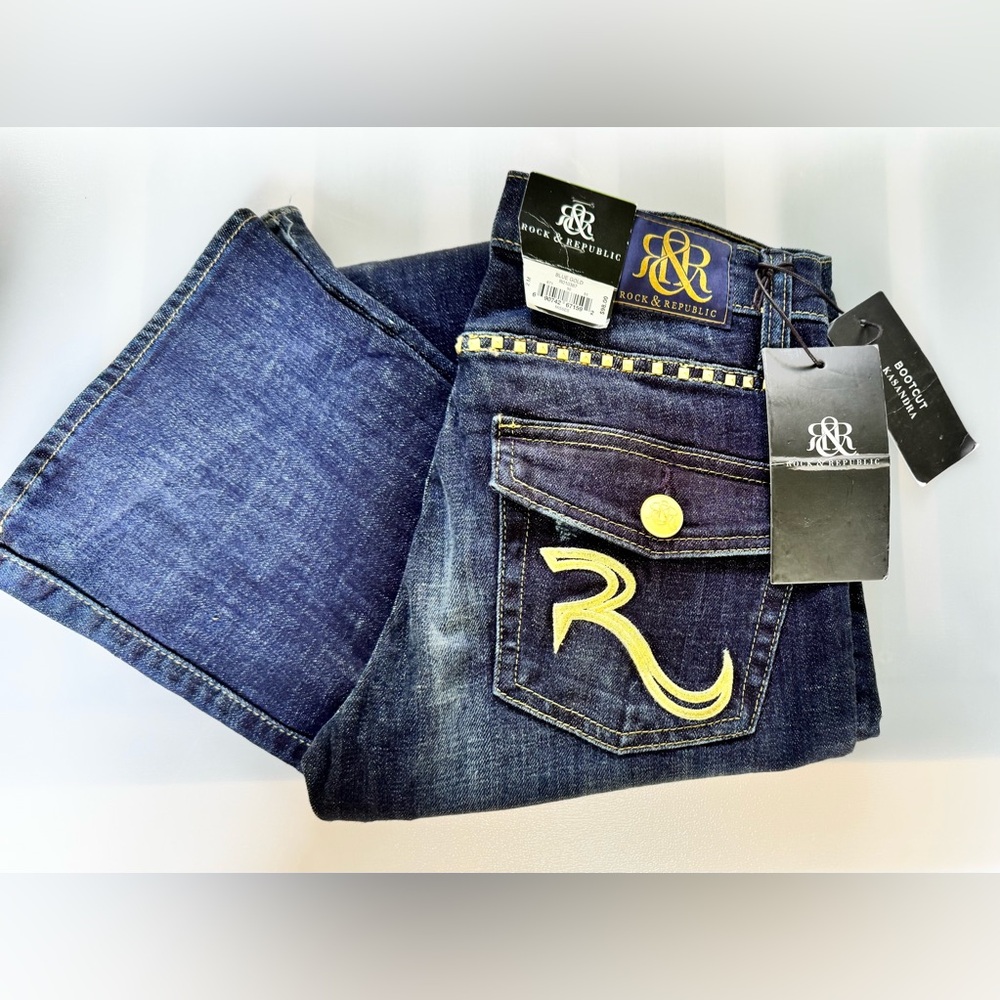 Rock & Republic “Kasandra” Bootcut Jeans – Studded Detail w/Gold Embroidery